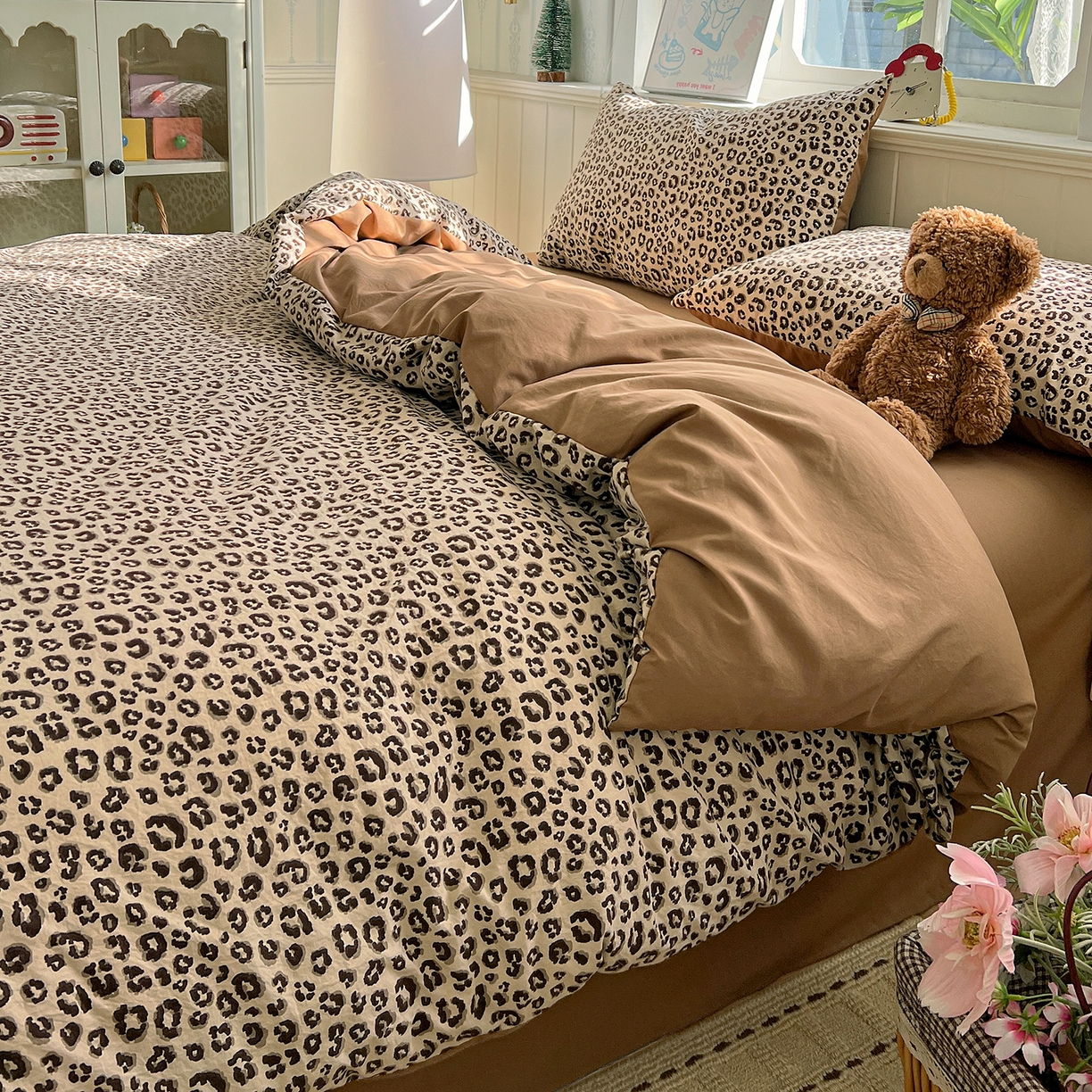 91家纺网 家纺一手货源 找家纺 凯洛奇 2026新款A类仿棉四件套古法水洗棉小清新印花四件套单被套系列 豹纹