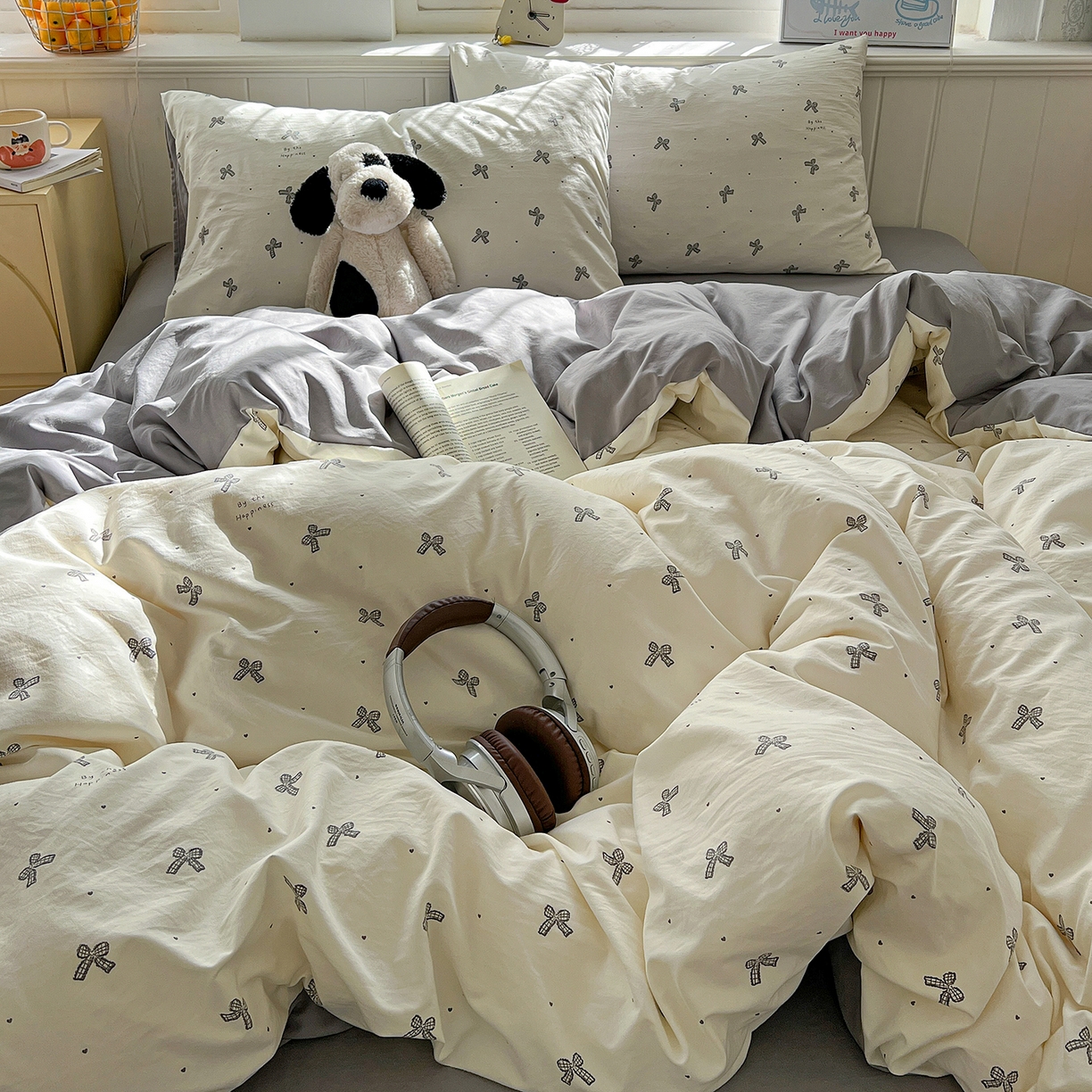 91家纺网 家纺一手货源 找家纺 凯洛奇 2026新款A类仿棉四件套古法水洗棉小清新印花四件套单被套系列 黑色蝴蝶结