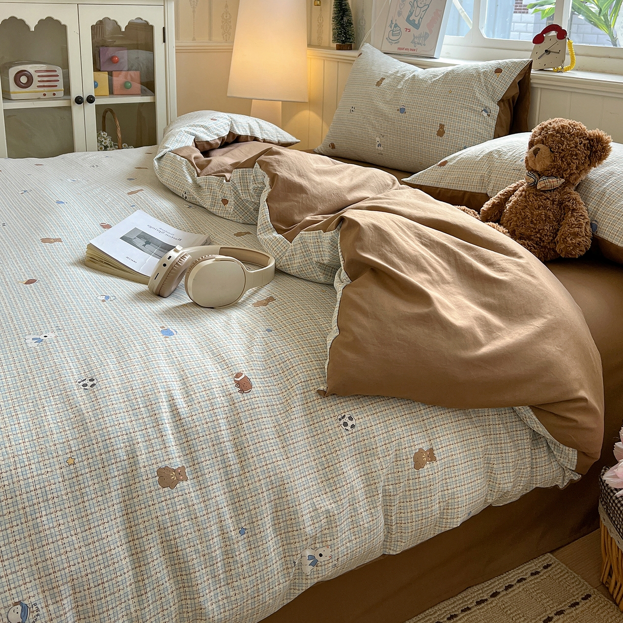 91家纺网 家纺一手货源 找家纺 凯洛奇 2026新款A类仿棉四件套古法水洗棉小清新印花四件套单被套系列 熊熊奶冻