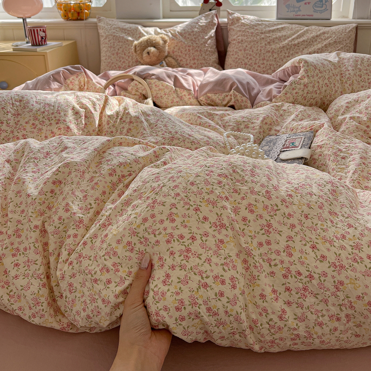 91家纺网 家纺一手货源 找家纺 凯洛奇 2026新款A类仿棉四件套古法水洗棉小清新印花四件套单被套系列 樱姿