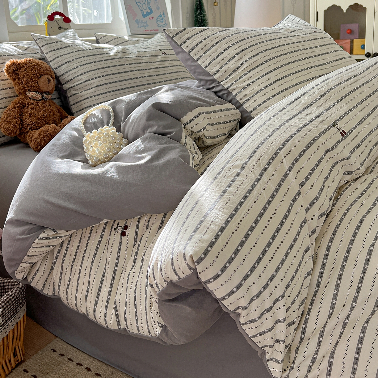 91家纺网 家纺一手货源 找家纺 凯洛奇 2026新款A类仿棉四件套古法水洗棉小清新印花四件套单被套系列 织梦