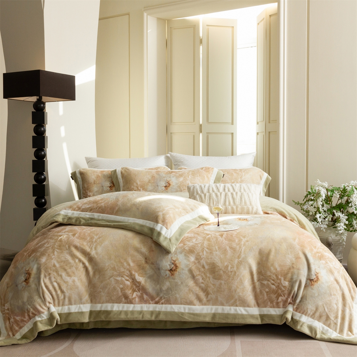 91家纺网 家纺一手货源 找家纺 馨蕊 2025新款意大利进口雕花绒拼角工艺秋冬轻奢煦暖绒系列四件套-绒如初  会员-10【券后控价358/378】 绒如初-氧气绿