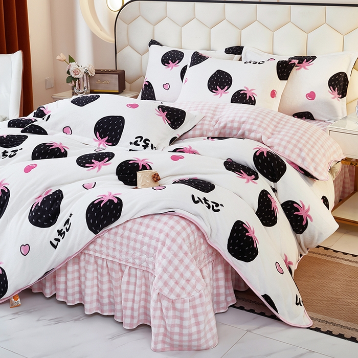 91家纺网 家纺一手货源 找家纺 凤杰家纺 2025新款高克重210克牛奶绒床盖四件套 山野莓莓