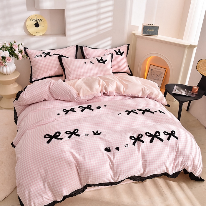 91家纺网 家纺一手货源 找家纺 （总）炫拼家纺 2025新款法式A类全棉40支水洗棉毛巾绣镂空花边四件套