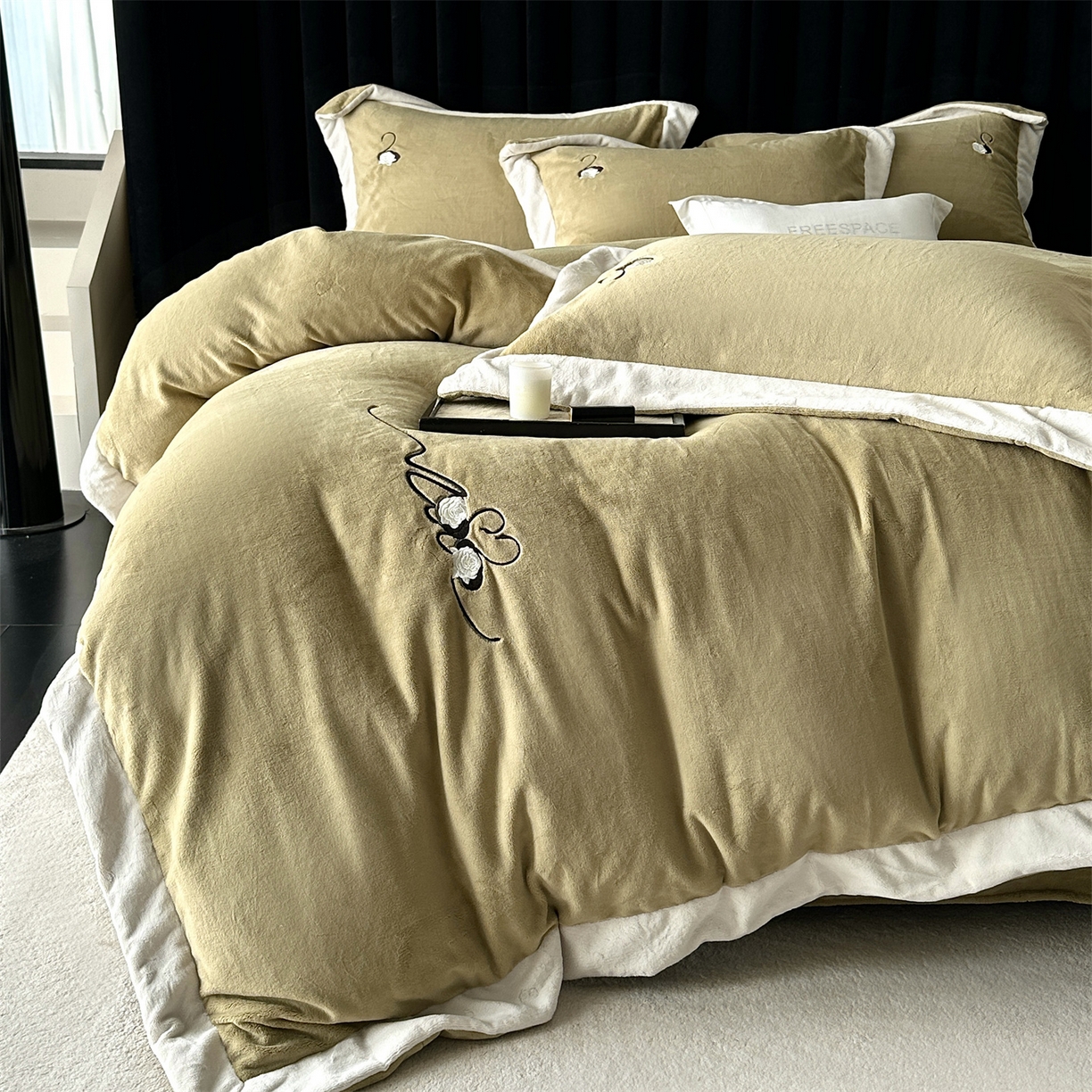 91家纺网 家纺一手货源 找家纺 南泉坊 2025新款230克AB版牛奶绒四件套-花清影 会员-20【线上控价不低于328，券后不低于298】 花清影--牛油果绿