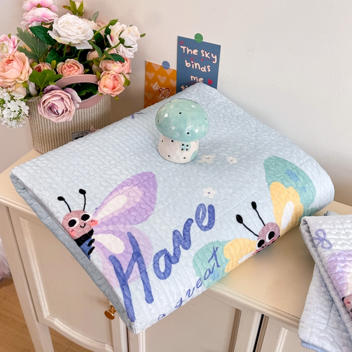 91家纺网 家纺一手货源 找家纺 芷凡家纺 2025新款宝宝绒水洗棉高温水洗床盖三件套 福蝶