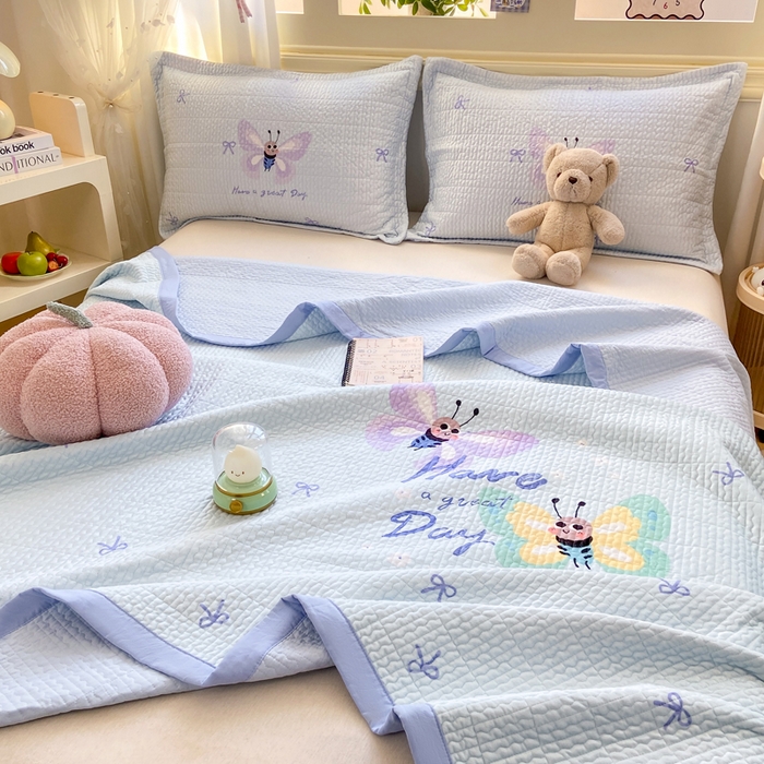 91家纺网 家纺一手货源 找家纺 芷凡家纺 2025新款宝宝绒水洗棉高温水洗床盖三件套 福蝶