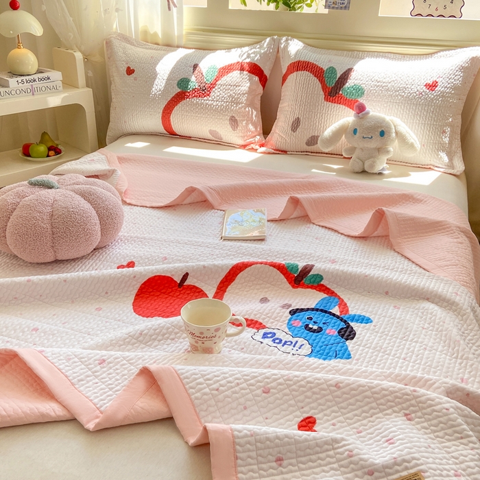 91家纺网 家纺一手货源 找家纺 芷凡家纺 2025新款宝宝绒水洗棉高温水洗床盖三件套 平安果