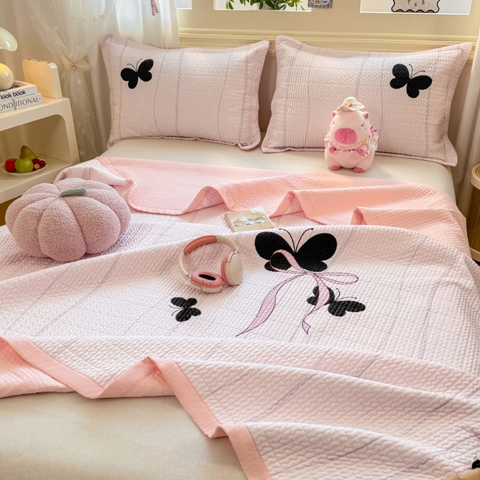 91家纺网 家纺一手货源 找家纺 芷凡家纺 2025新款宝宝绒水洗棉高温水洗床盖三件套 追光