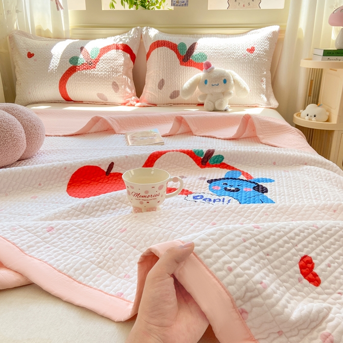 91家纺网 家纺一手货源 找家纺 芷凡家纺 2025新款宝宝绒水洗棉高温水洗床盖三件套 平安果