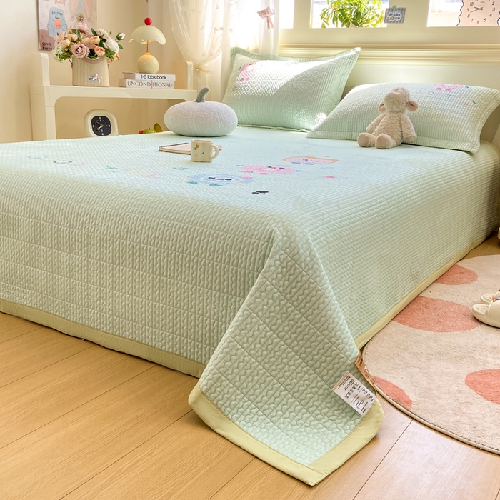 91家纺网 家纺一手货源 找家纺 芷凡家纺 2025新款宝宝绒水洗棉高温水洗床盖三件套 甜点派对