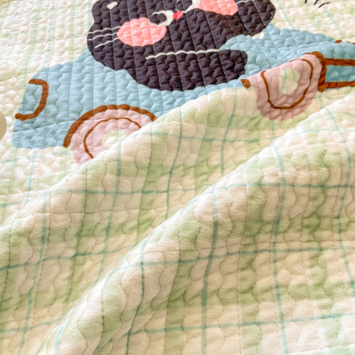 91家纺网 家纺一手货源 找家纺 芷凡家纺 2025新款宝宝绒水洗棉高温水洗床盖三件套 猫的旅行