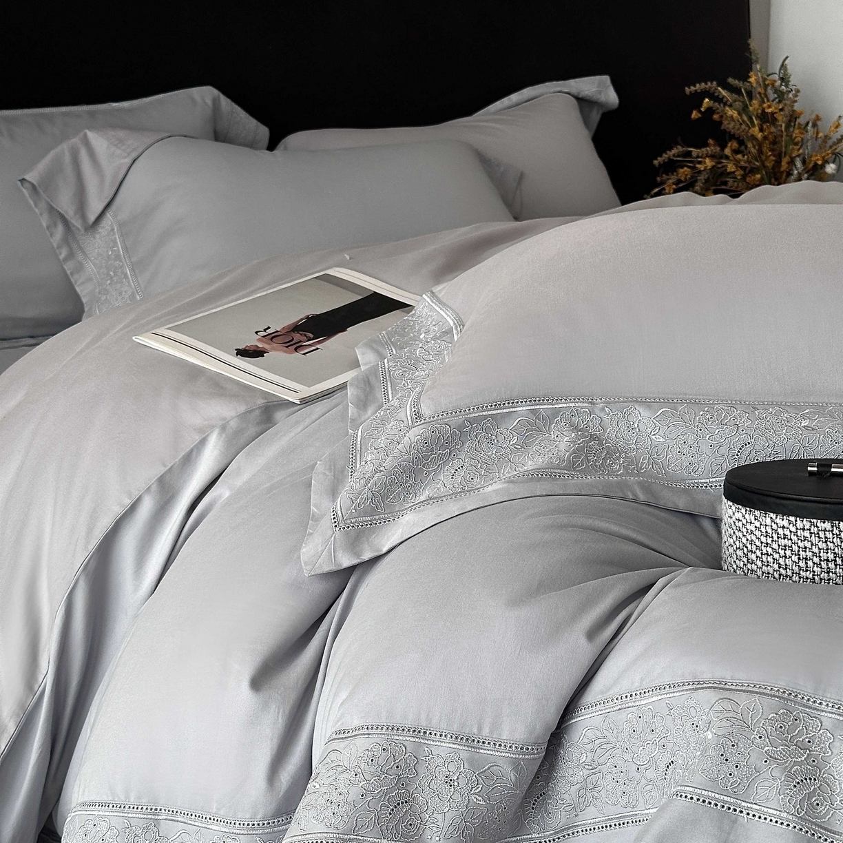 91家纺网 家纺一手货源 找家纺 （总）南泉坊 2025新款60s全棉纯棉磨毛染色镂空花边拼角四件套 会员-20【线上控价不低于398，券后不低于368】