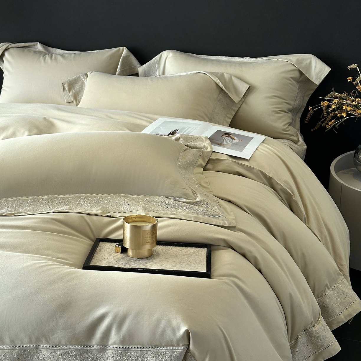 91家纺网 家纺一手货源 找家纺 南泉坊 2025新款60s全棉纯棉磨毛染色镂空花边拼角四件套 海瑟薇-浅草绿 会员-20【线上控价不低于398，券后不低于368】