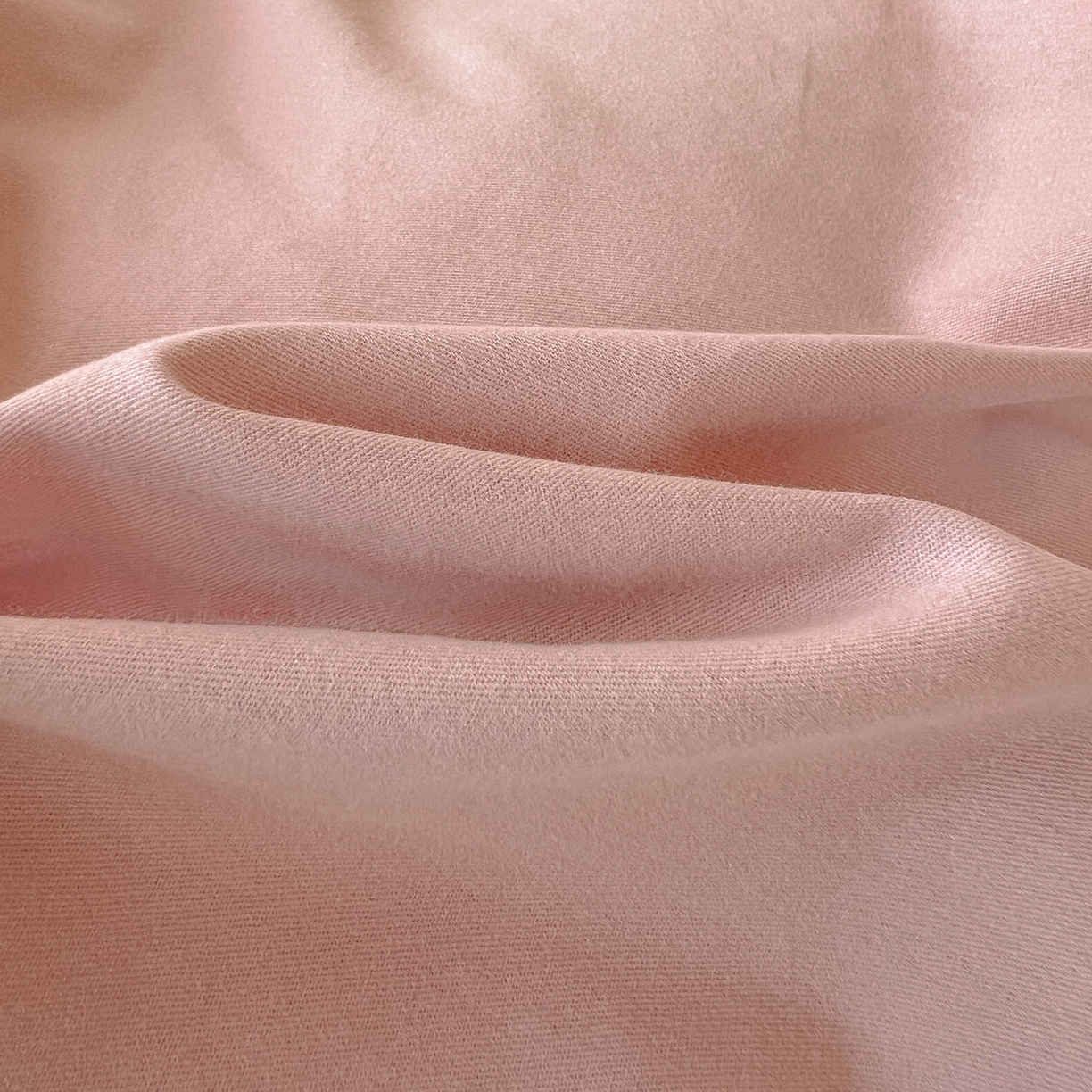 91家纺网 家纺一手货源 找家纺 （总）有点武功 2025冬季新款百分百全棉磨毛纯色双拼刺绣四件套小清新风