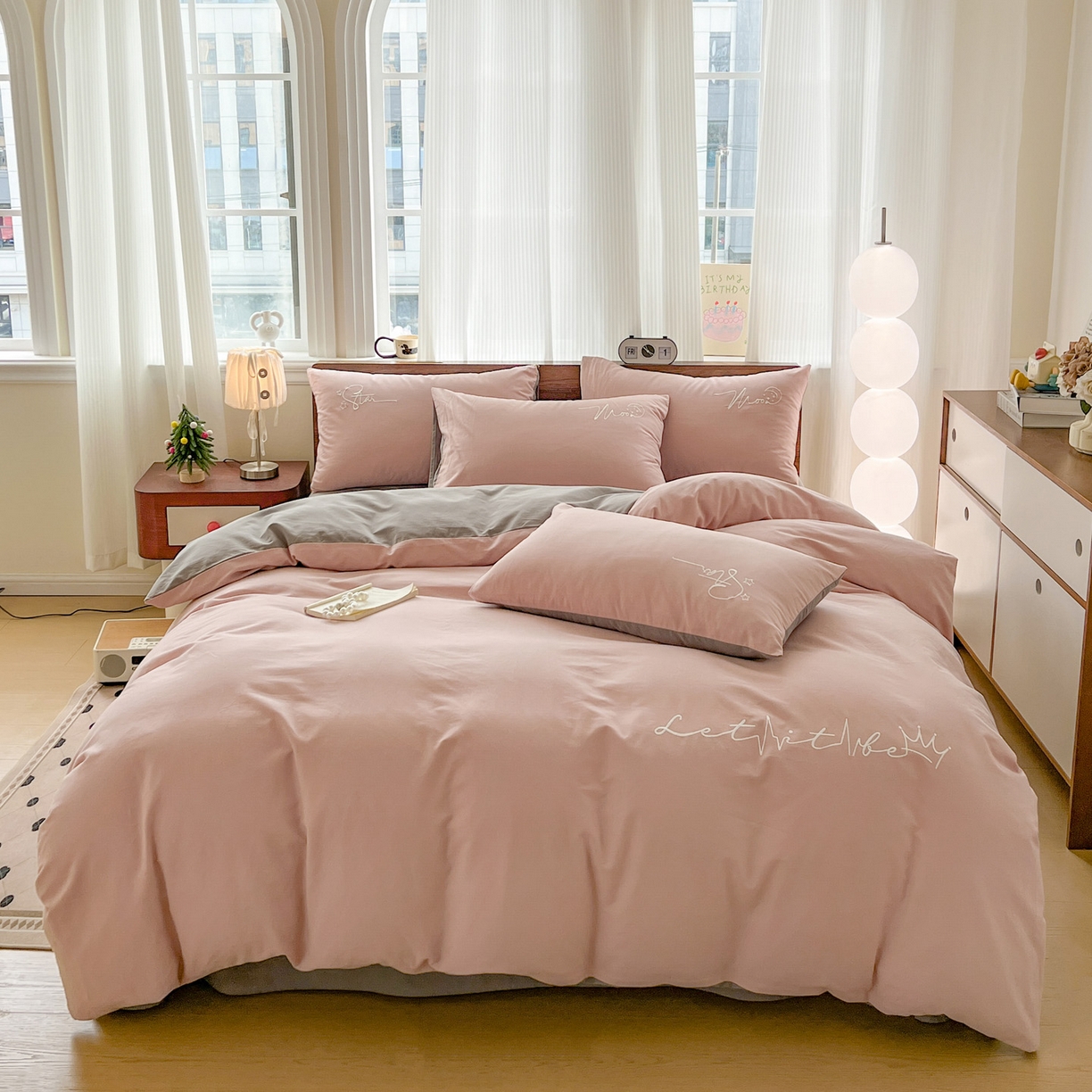 91家纺网 家纺一手货源 找家纺 （总）有点武功 2025冬季新款百分百全棉磨毛纯色双拼刺绣四件套小清新风