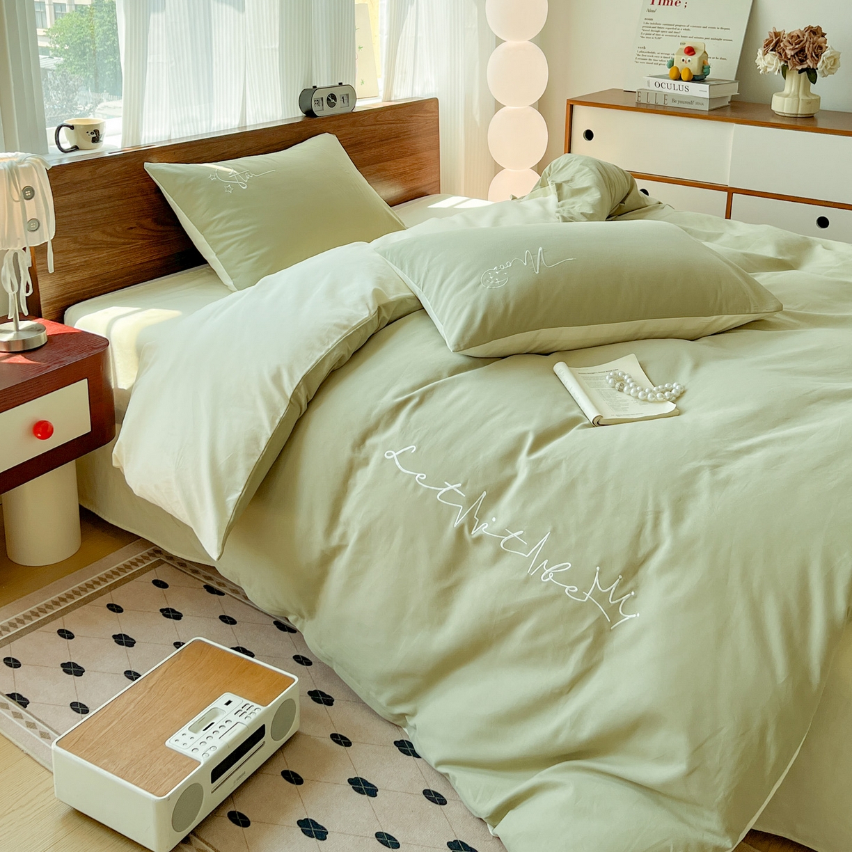 91家纺网 家纺一手货源 找家纺 有点武功 2025冬季新款百分百全棉磨毛纯色双拼刺绣四件套小清新风 果绿黄