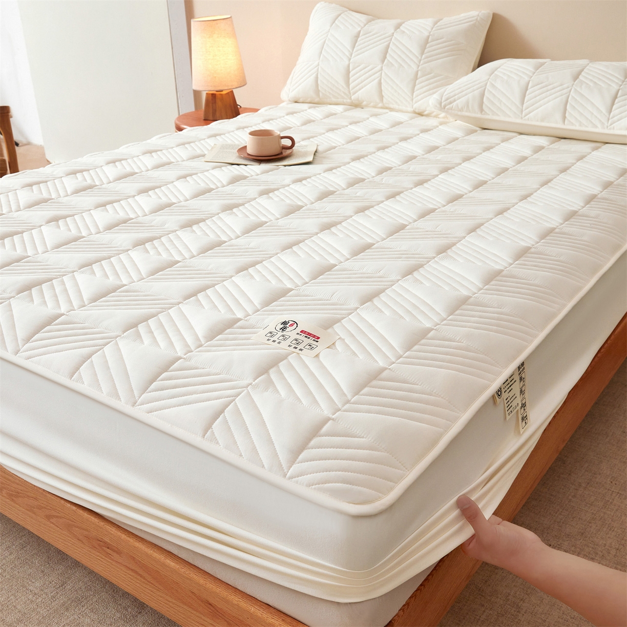 91家纺网 家纺一手货源 找家纺 （总）居眠 2025新款木叙棉花夹棉防水床笠