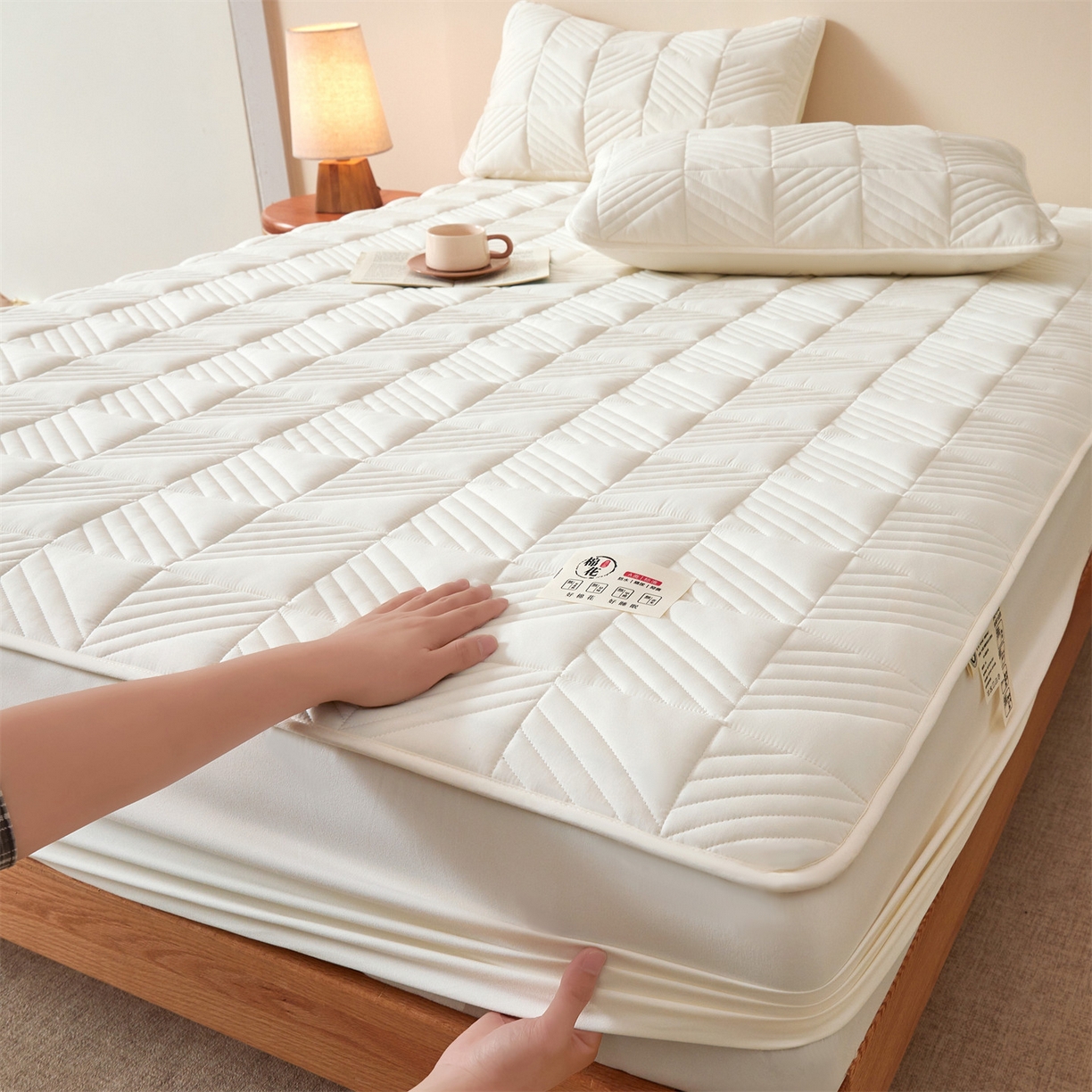 91家纺网 家纺一手货源 找家纺 （总）居眠 2025新款木叙棉花夹棉防水床笠