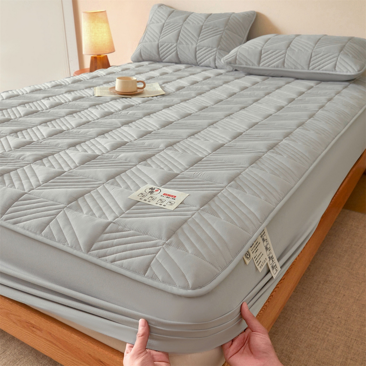 91家纺网 家纺一手货源 找家纺 （总）居眠 2025新款木叙棉花夹棉防水床笠