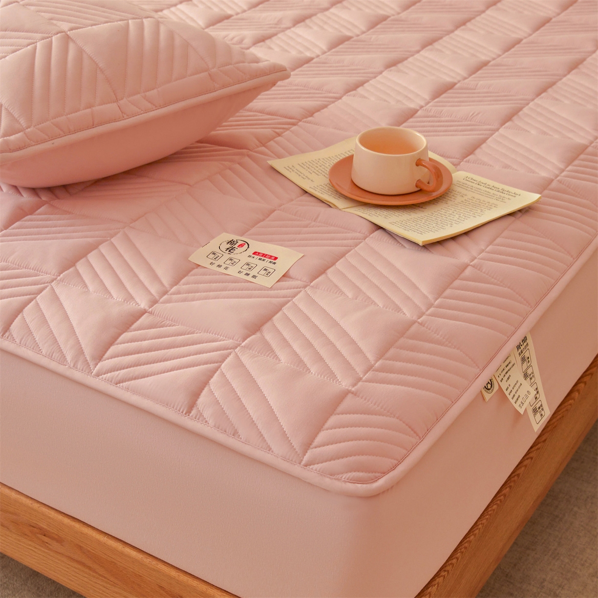 91家纺网 家纺一手货源 找家纺 居眠 2025新款木叙棉花夹棉防水床笠 木叙-粉