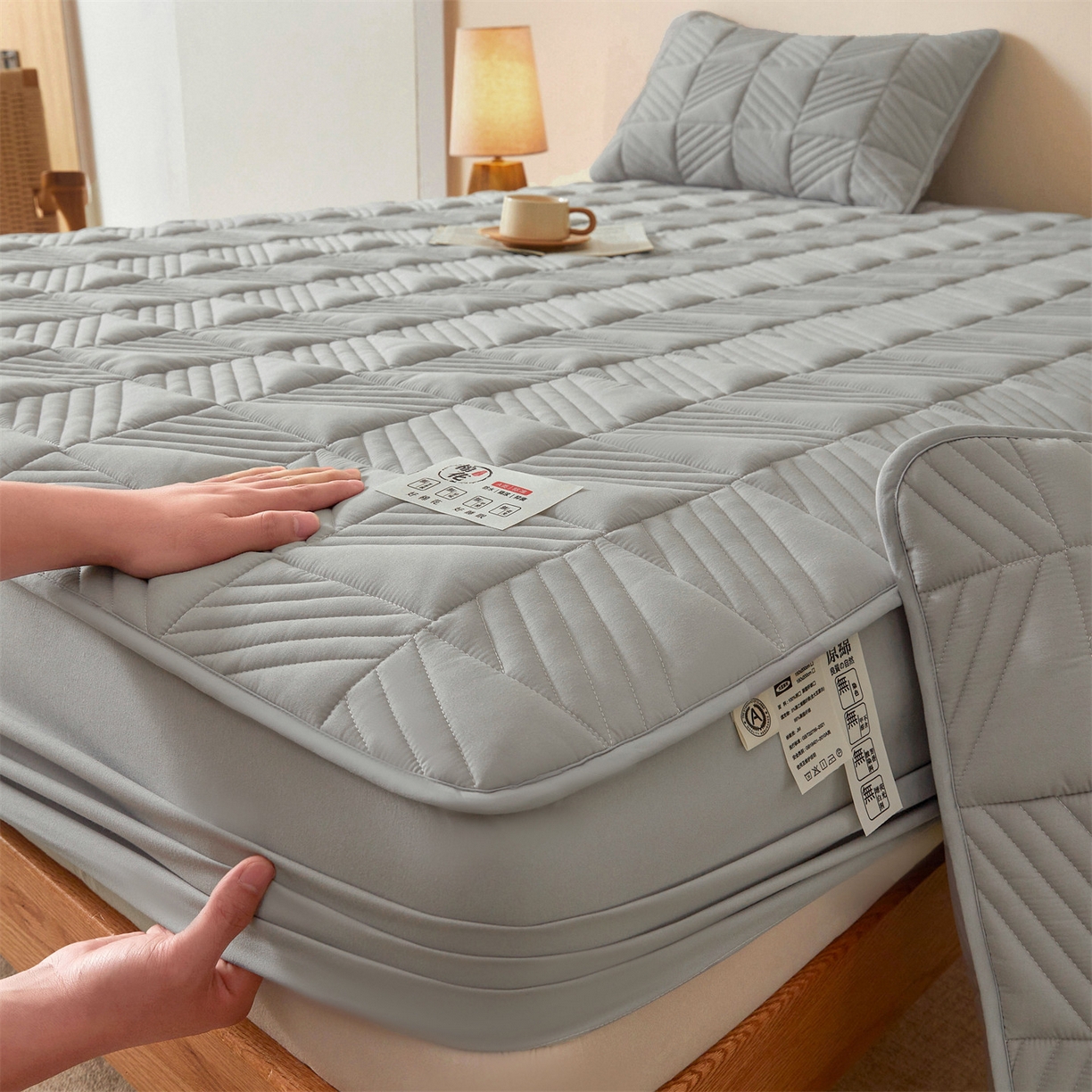 91家纺网 家纺一手货源 找家纺 居眠 2025新款木叙棉花夹棉防水床笠 木叙-灰