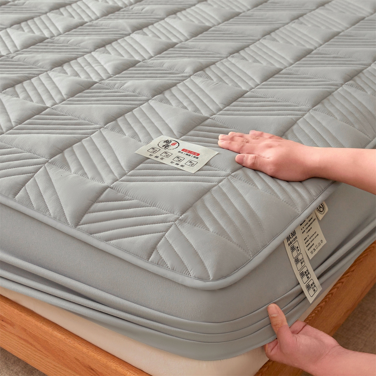 91家纺网 家纺一手货源 找家纺 居眠 2025新款木叙棉花夹棉防水床笠 木叙-灰