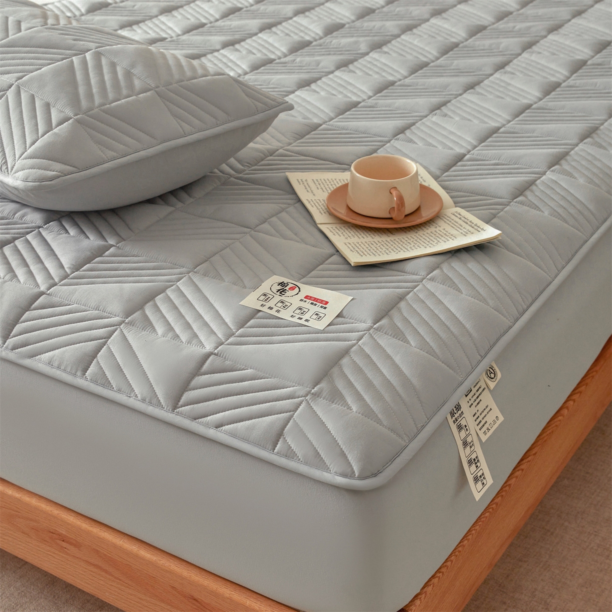 91家纺网 家纺一手货源 找家纺 居眠 2025新款木叙棉花夹棉防水床笠 木叙-灰
