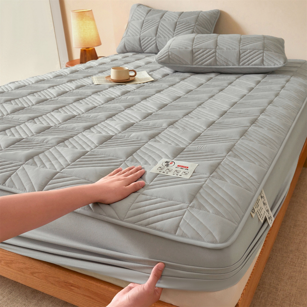 91家纺网 家纺一手货源 找家纺 居眠 2025新款木叙棉花夹棉防水床笠 木叙-灰