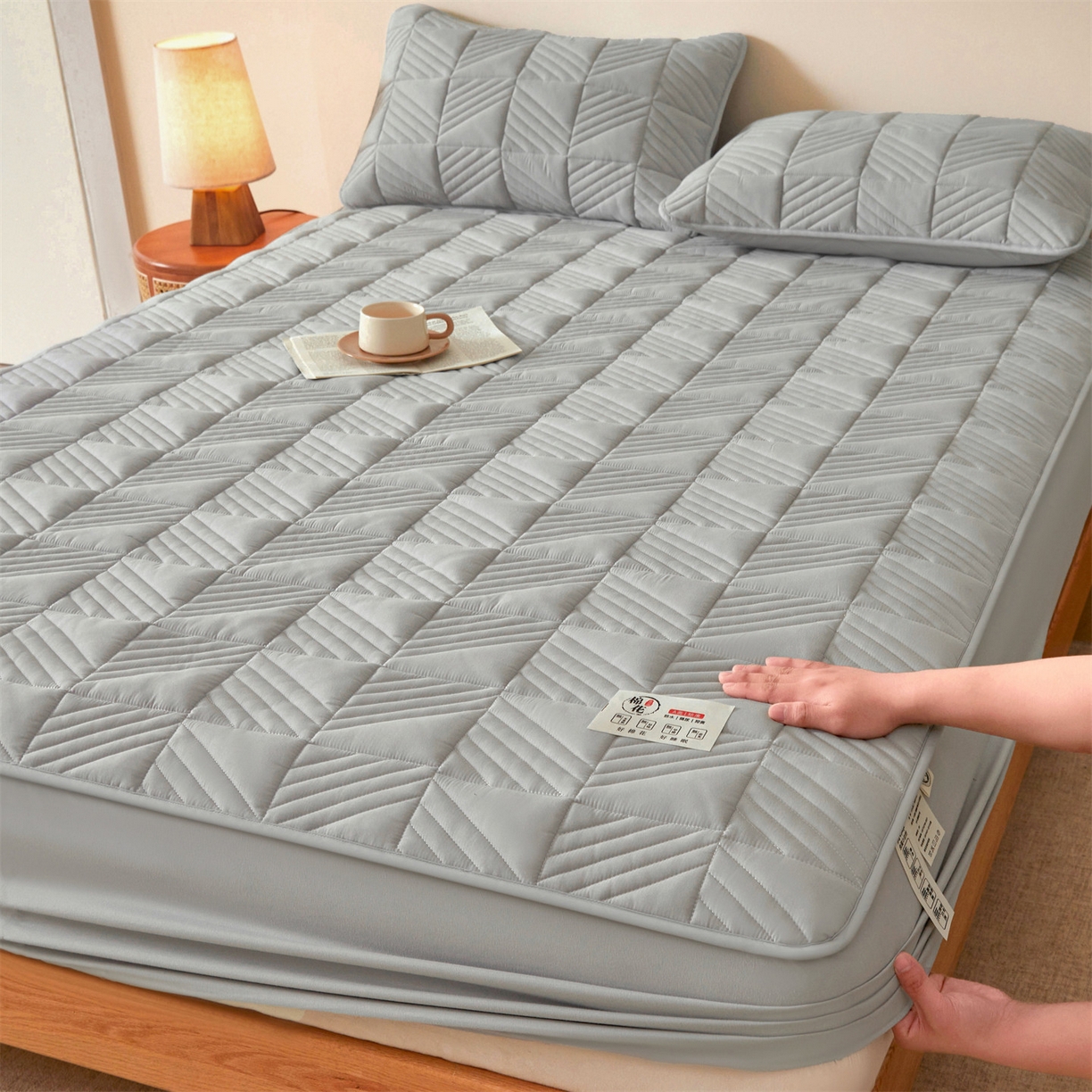 91家纺网 家纺一手货源 找家纺 居眠 2025新款木叙棉花夹棉防水床笠 木叙-灰