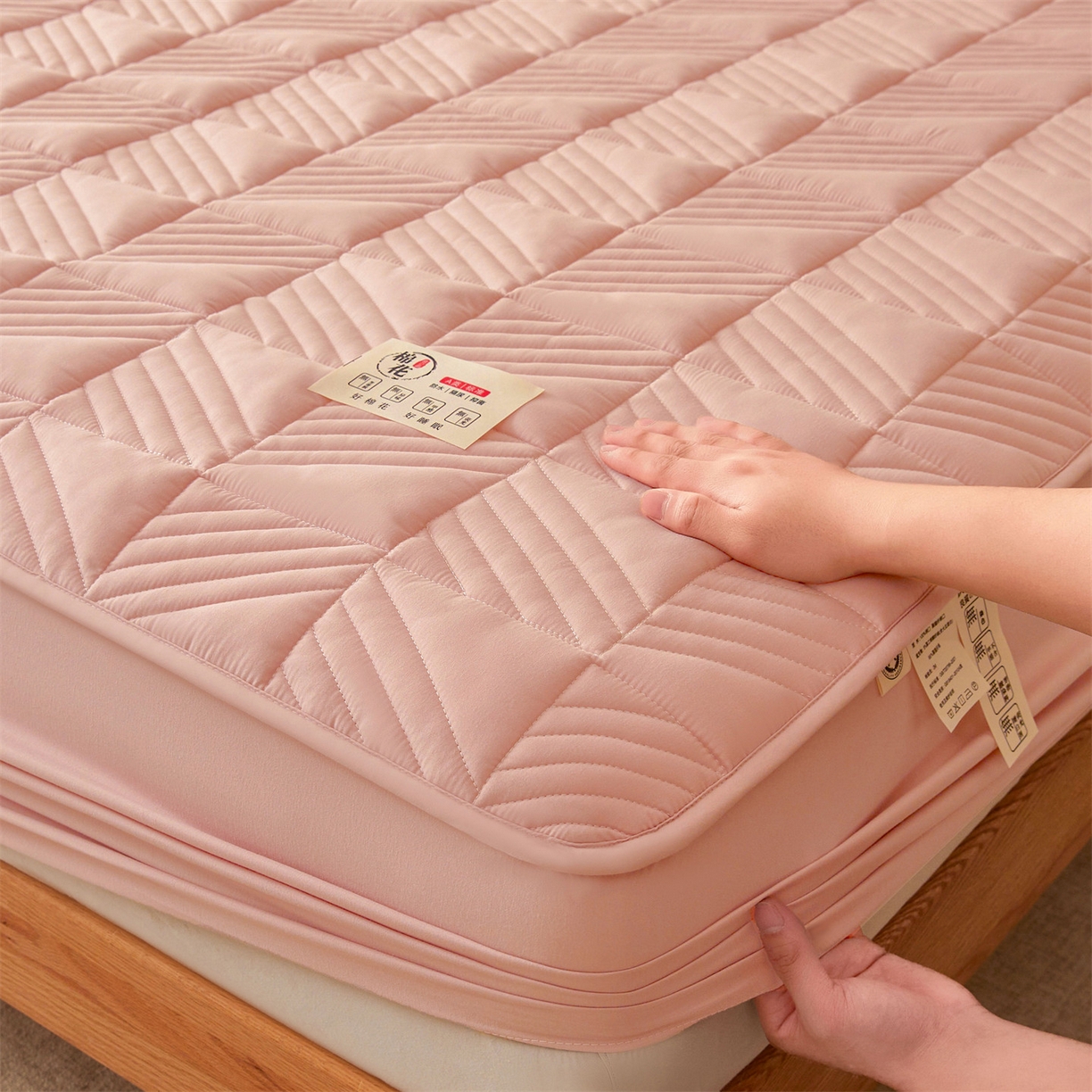 91家纺网 家纺一手货源 找家纺 居眠 2025新款木叙棉花夹棉防水床笠 木叙-粉