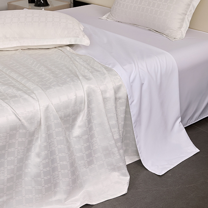 91家纺网 家纺一手货源 找家纺 罗菲尼酒店用品 2025新款AB版加厚磨毛提花酒店套件 方格白