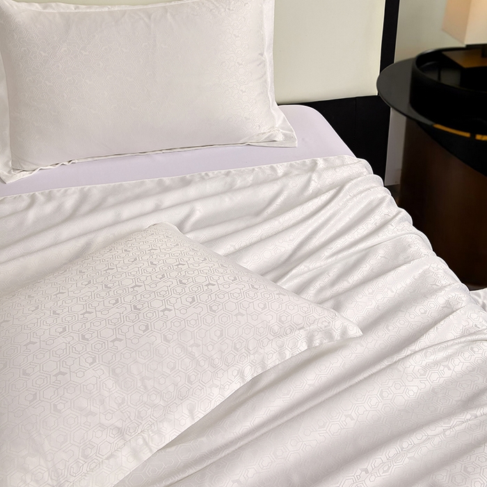 91家纺网 家纺一手货源 找家纺 罗菲尼酒店用品 2025新款AB版加厚磨毛提花酒店套件 向阳   白