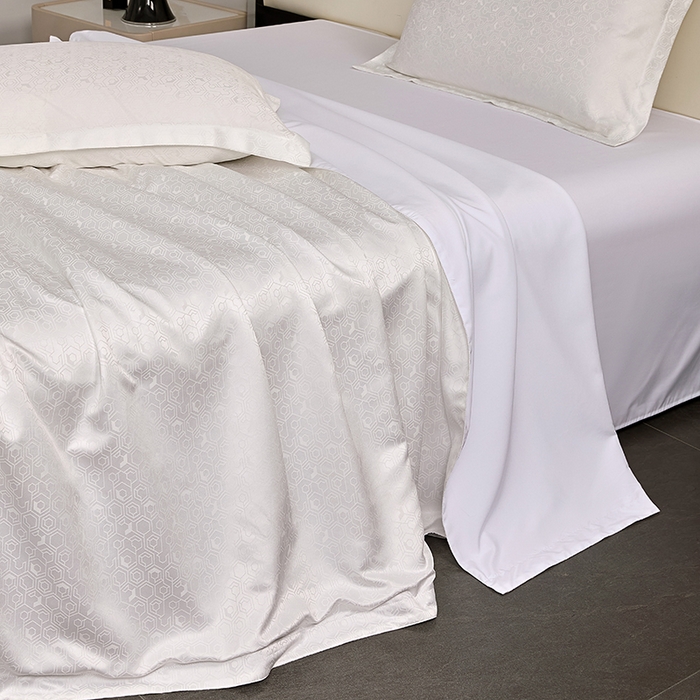 91家纺网 家纺一手货源 找家纺 罗菲尼酒店用品 2025新款AB版加厚磨毛提花酒店套件 向阳   白