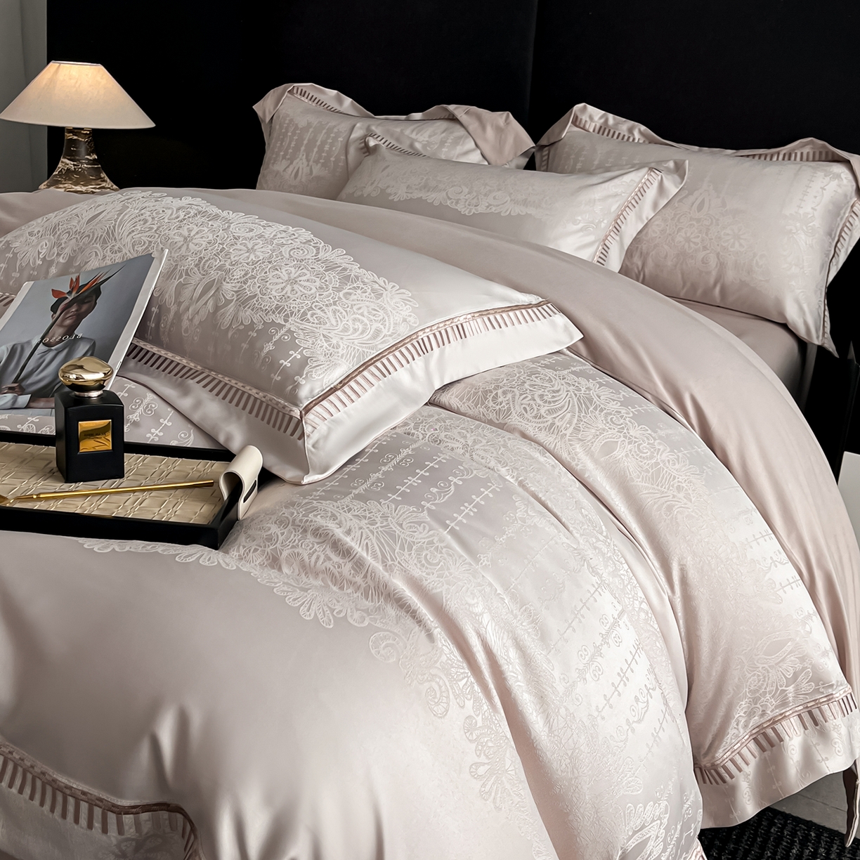 91家纺网 家纺一手货源 找家纺 置顶家纺 2025新款亲肤提花系列四件套-蒂芙尼 蒂芙尼-奶咖