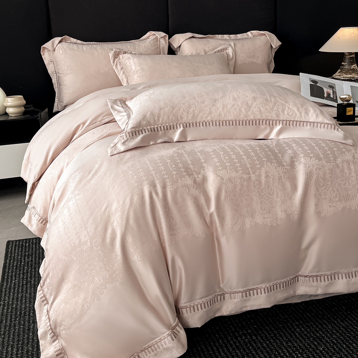 91家纺网 家纺一手货源 找家纺 置顶家纺 2025新款亲肤提花系列四件套-蒂芙尼 蒂芙尼-卡其