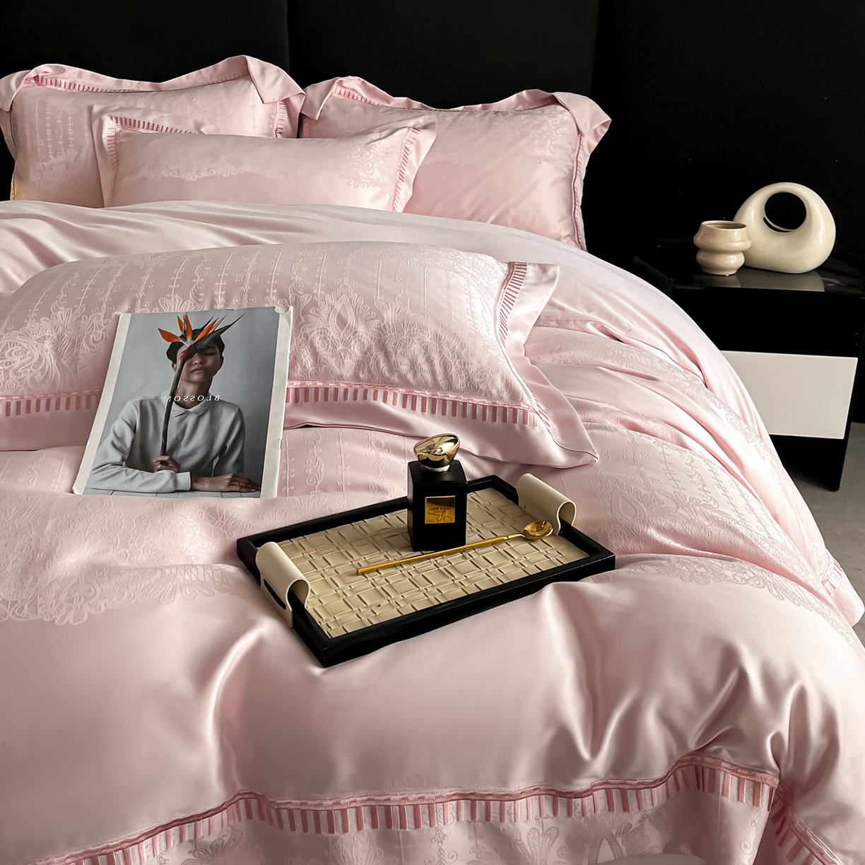 91家纺网 家纺一手货源 找家纺 置顶家纺 2025新款亲肤提花系列四件套-蒂芙尼 蒂芙尼-浅豆紫