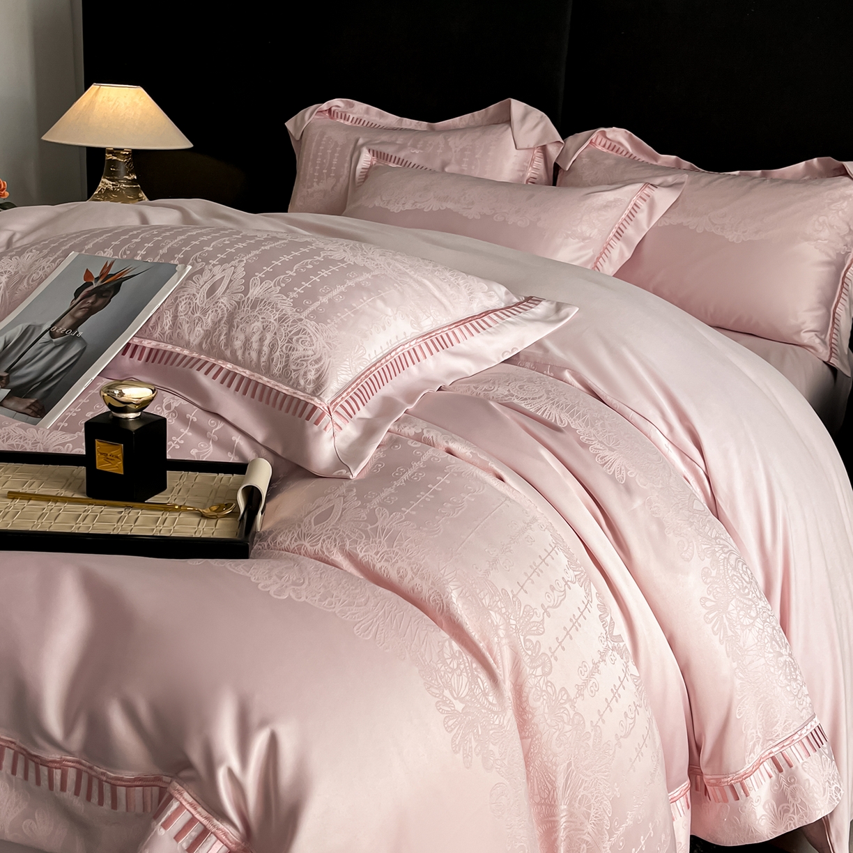 91家纺网 家纺一手货源 找家纺 置顶家纺 2025新款亲肤提花系列四件套-蒂芙尼 蒂芙尼-浅豆紫