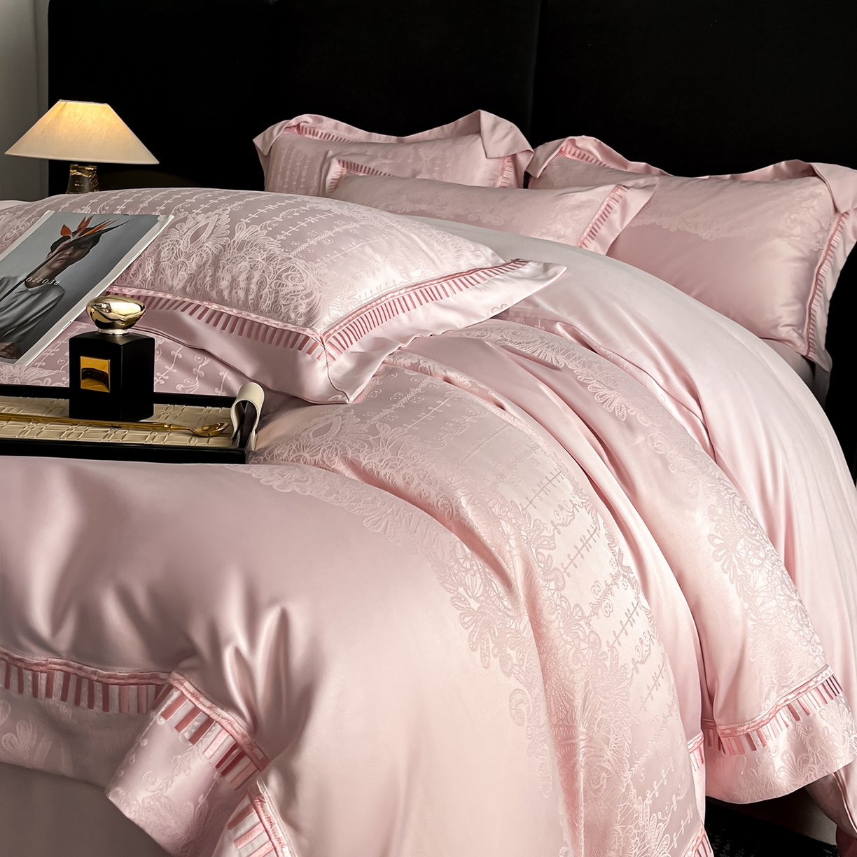 91家纺网 家纺一手货源 找家纺 置顶家纺 2025新款亲肤提花系列四件套-蒂芙尼 蒂芙尼-浅豆紫