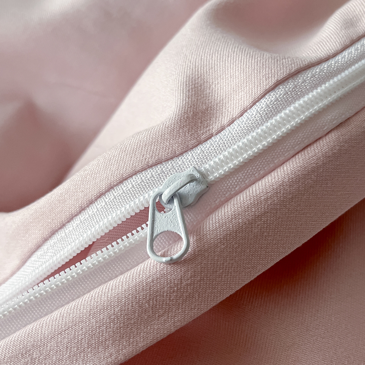 91家纺网 家纺一手货源 找家纺 置顶家纺 2025新款亲肤提花系列四件套-蒂芙尼 蒂芙尼-浅豆紫