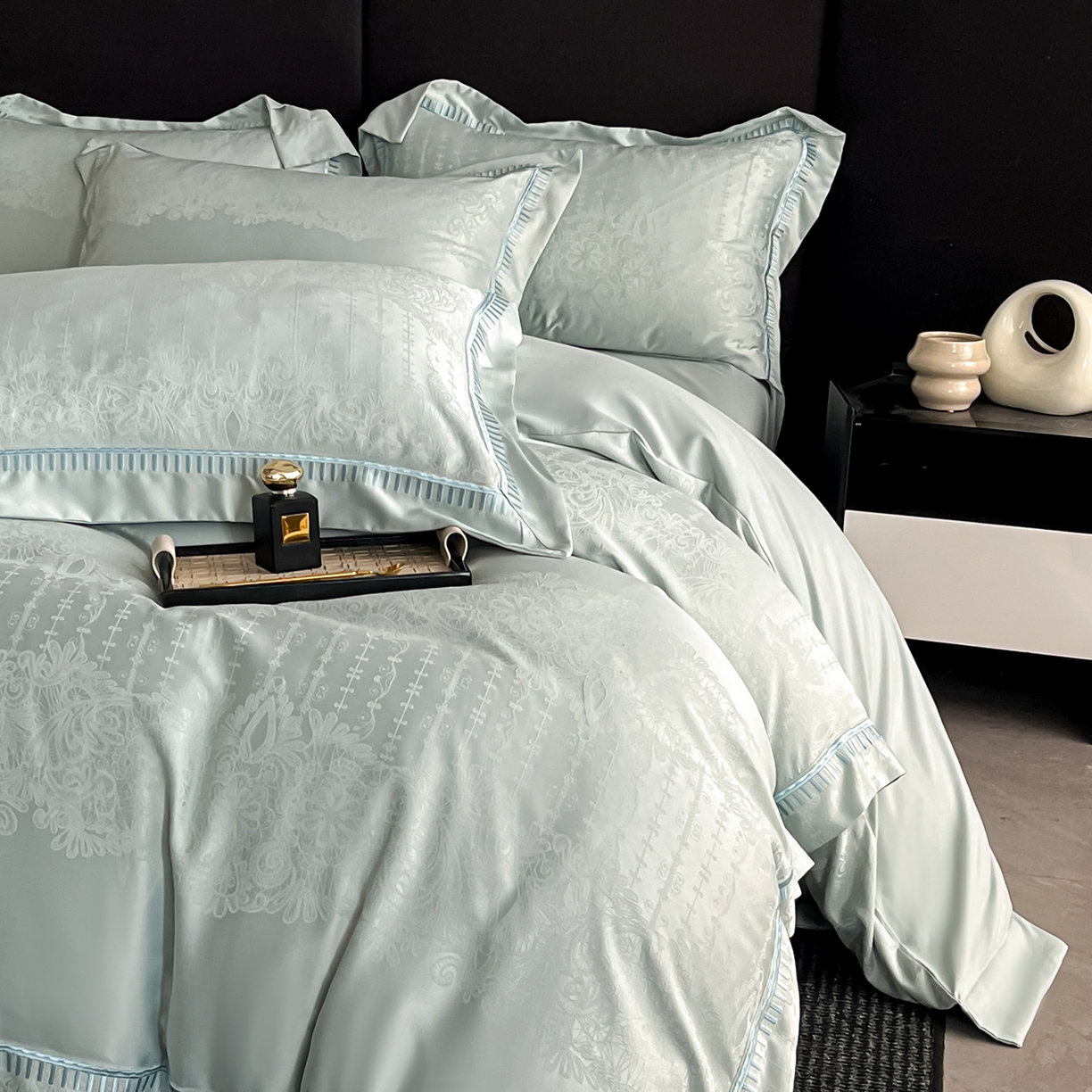 91家纺网 家纺一手货源 找家纺 置顶家纺 2025新款亲肤提花系列四件套-蒂芙尼 蒂芙尼-水蓝