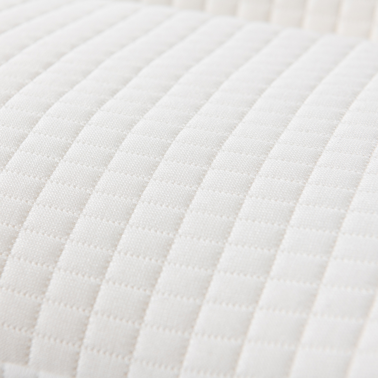 91家纺网 家纺一手货源 找家纺 小米枕芯 2025新款针织叠形记忆棉枕护颈牵引枕枕头枕芯 白色