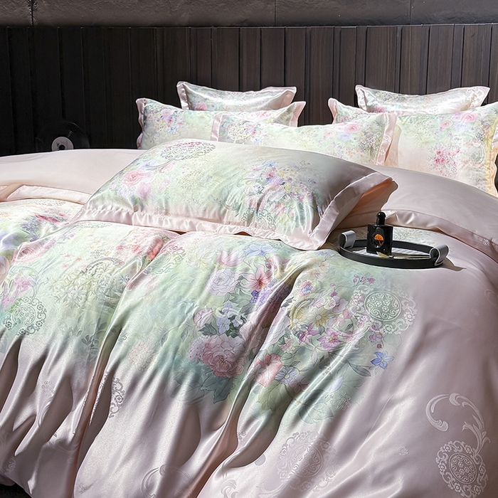 91家纺网 家纺一手货源 找家纺 七夜居 2025新款直播爆款欧式大阪轻奢贡缎提花加数码印花磨毛四件套 梦幻波尔多-粉