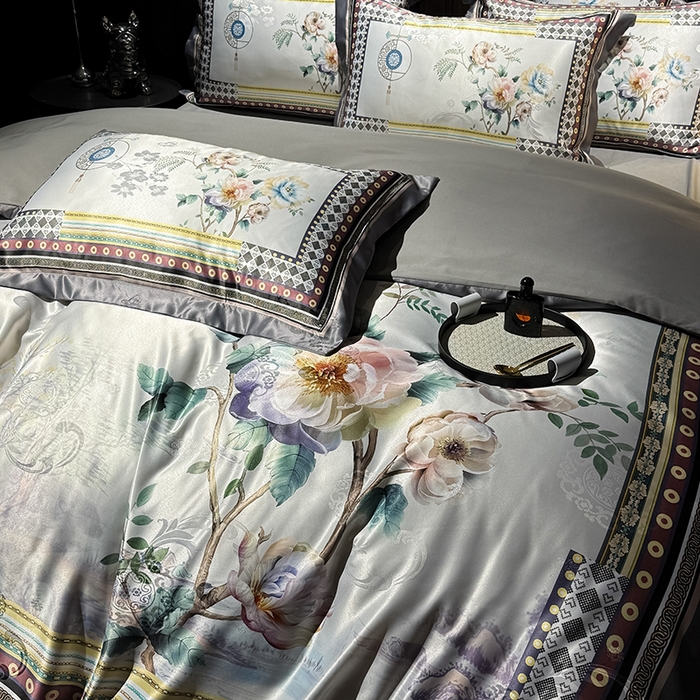 91家纺网 家纺一手货源 找家纺 七夜居 2025新款直播爆款欧式大阪轻奢贡缎提花加数码印花磨毛四件套 牡丹亭-霜灰