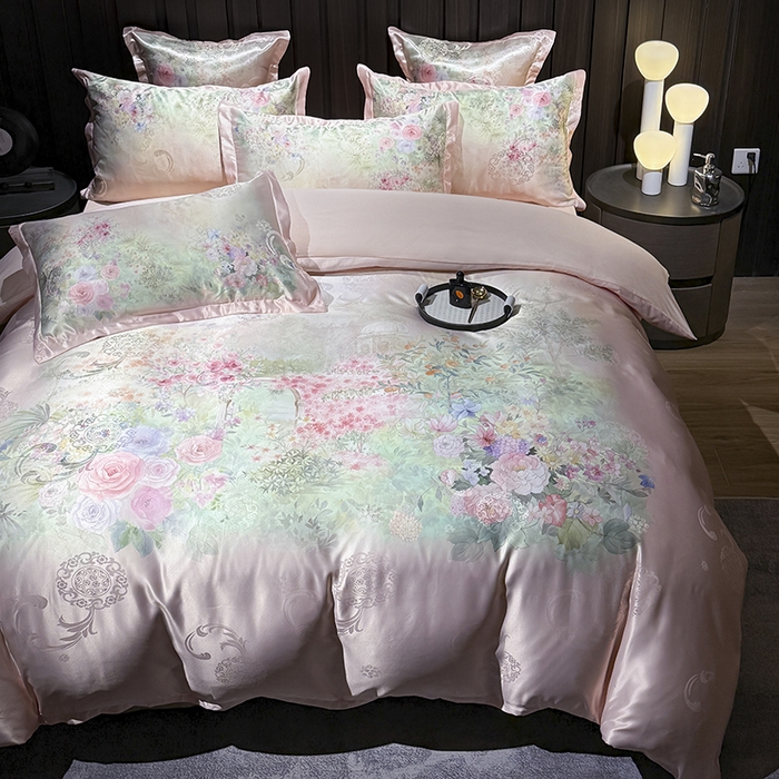 91家纺网 家纺一手货源 找家纺 七夜居 2025新款直播爆款欧式大阪轻奢贡缎提花加数码印花磨毛四件套 梦幻波尔多-粉