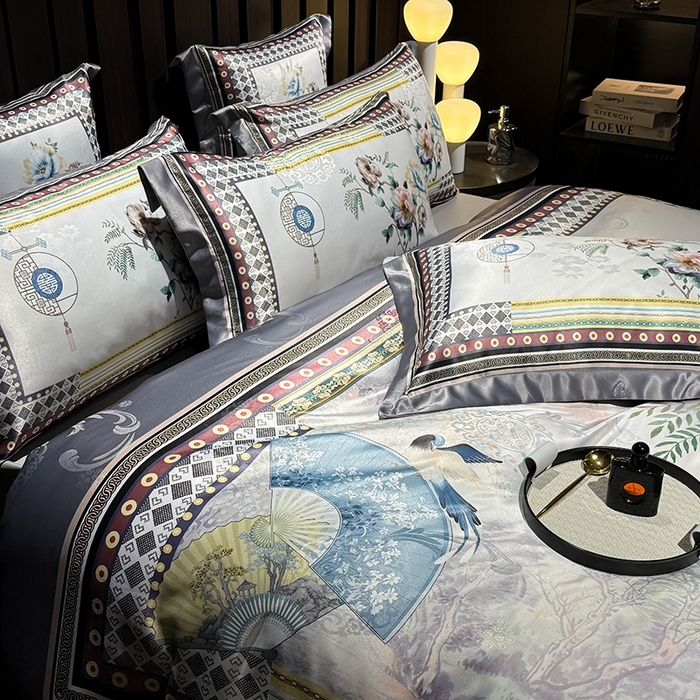 91家纺网 家纺一手货源 找家纺 七夜居 2025新款直播爆款欧式大阪轻奢贡缎提花加数码印花磨毛四件套 牡丹亭-霜灰