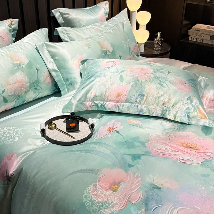 91家纺网 家纺一手货源 找家纺 七夜居 2025新款直播爆款欧式大阪轻奢贡缎提花加数码印花磨毛四件套 清雅入梦