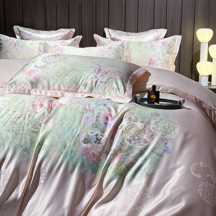 91家纺网 家纺一手货源 找家纺 七夜居 2025新款直播爆款欧式大阪轻奢贡缎提花加数码印花磨毛四件套 梦幻波尔多-粉