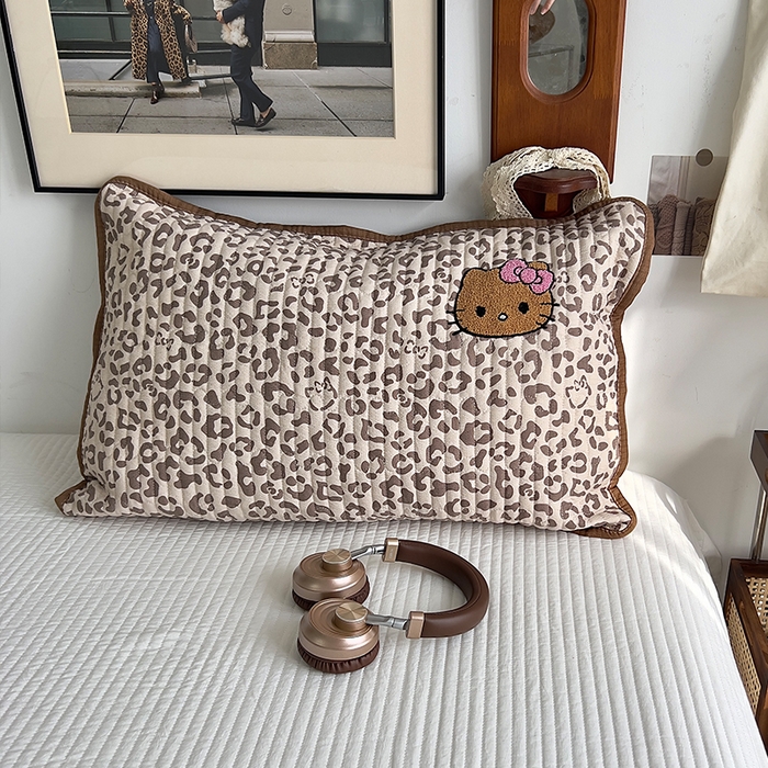 91家纺网 家纺一手货源 找家纺 原素 2026新品直播热款床盖多功能四季通用夹棉A类床盖三件套 床盖-滑板车猫粉