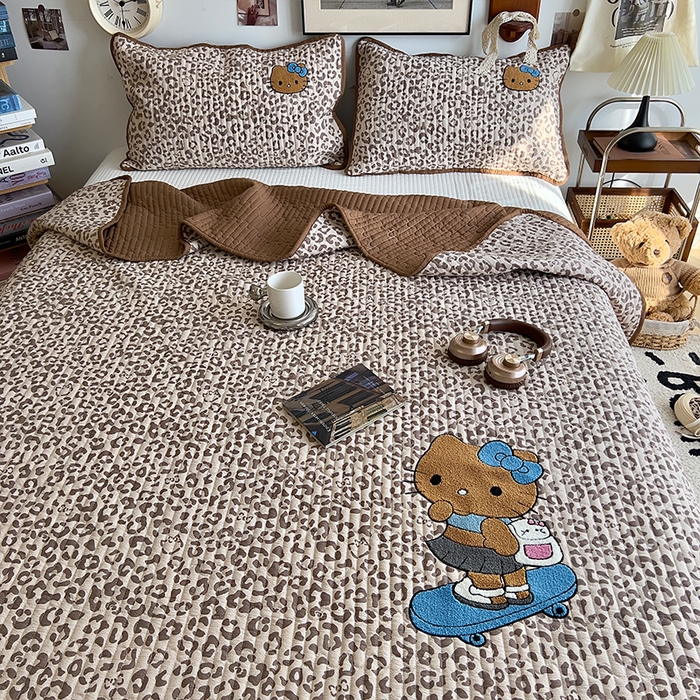 91家纺网 家纺一手货源 找家纺 原素 2026新品直播热款床盖多功能四季通用夹棉A类床盖三件套 床盖-滑板车蓝